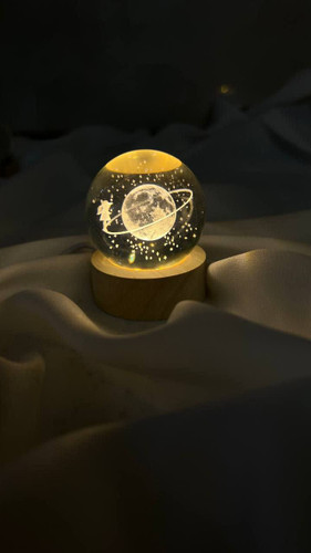 گوی کریستالی شب نما